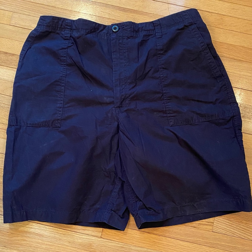 Lands End men’s shorts L 36-38